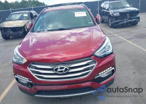 2017 Hyundai Santa Fe Sport 2.4L z USA, uszkodzony, nr VIN 5XYZUDLB3HG385074